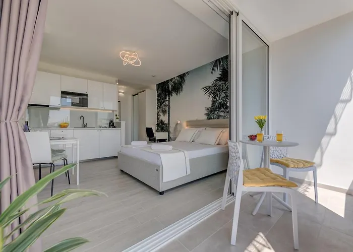 New Sunny With Balcony, Center * Split