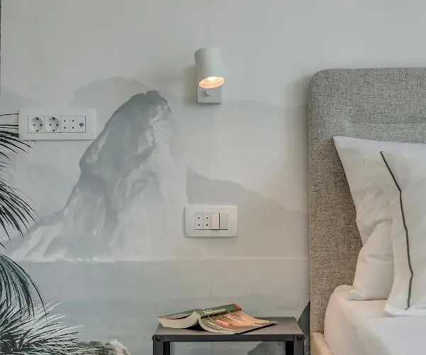 New Sunny With Balcony, Center * Split