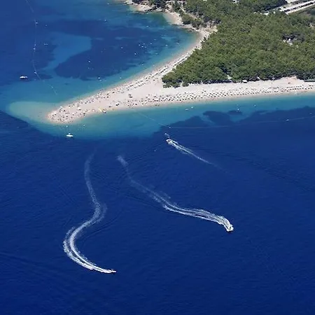 New Sunny With Balcony, Center *